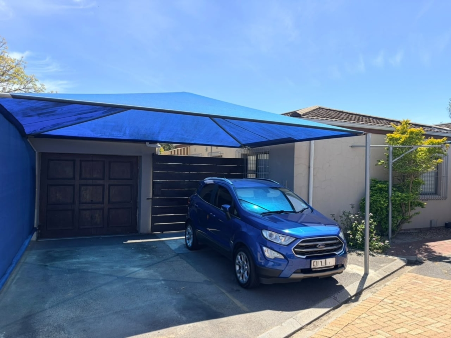 To Let 2 Bedroom Property for Rent in St Michaels Western Cape